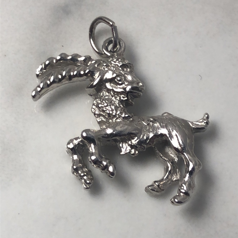 Aries‎ sterling silver ram zodiac charm